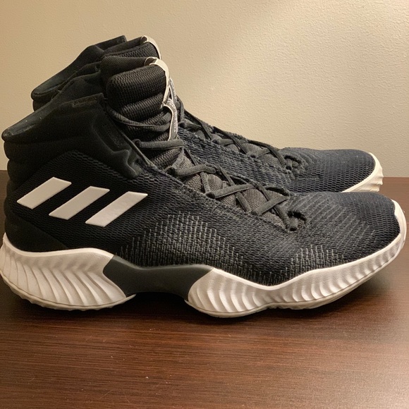 Men’s Adidas Basketball Shoes - Picture 4 of 7